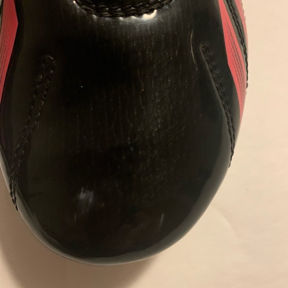 Black/pink womens cleats pre owned in good condition - Picture 7 of 9